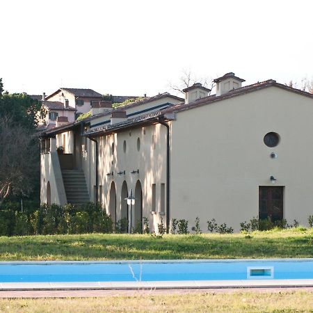 San Ruffino Apartments Lari Exteriör bild