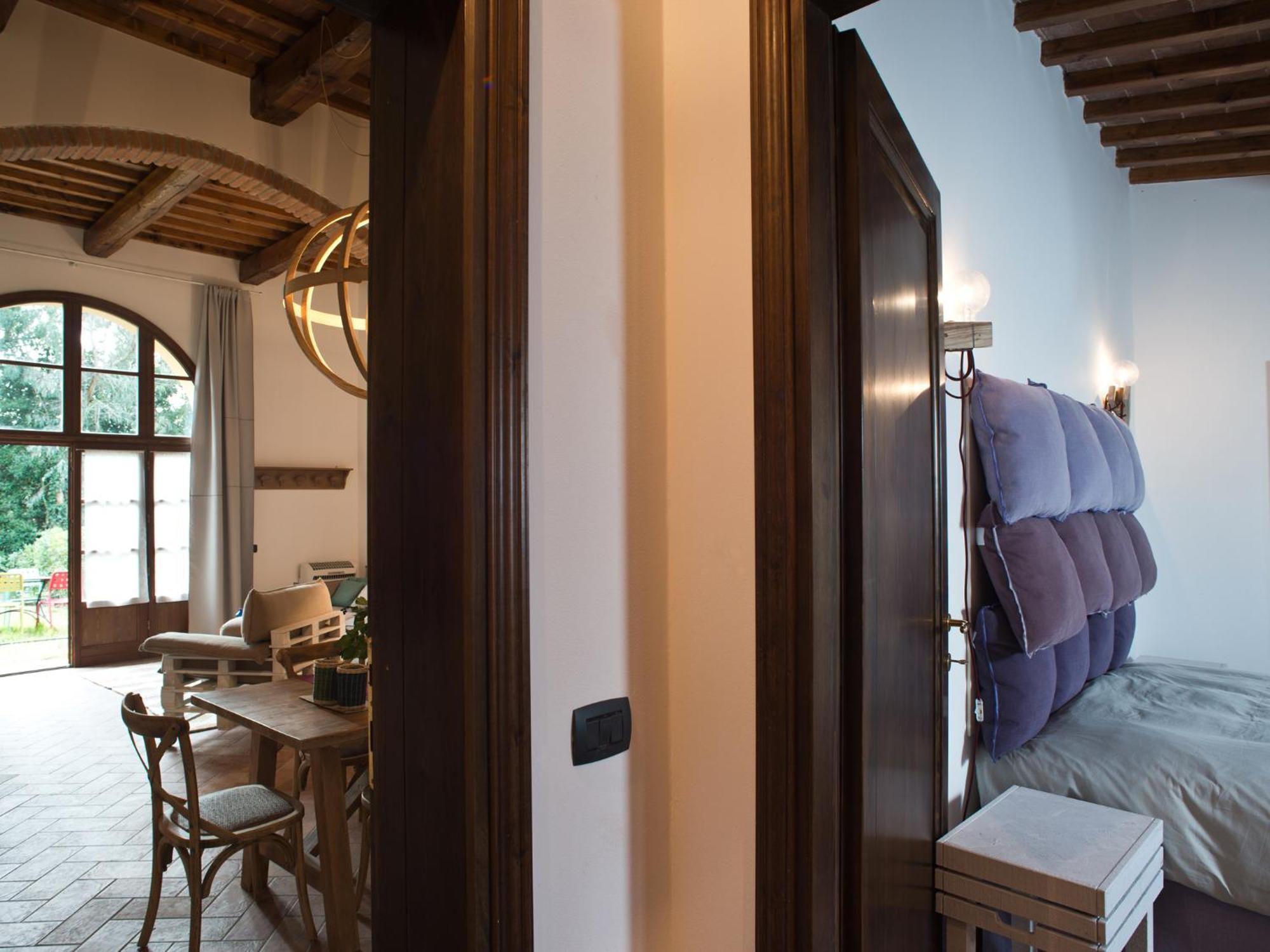San Ruffino Apartments Lari Exteriör bild