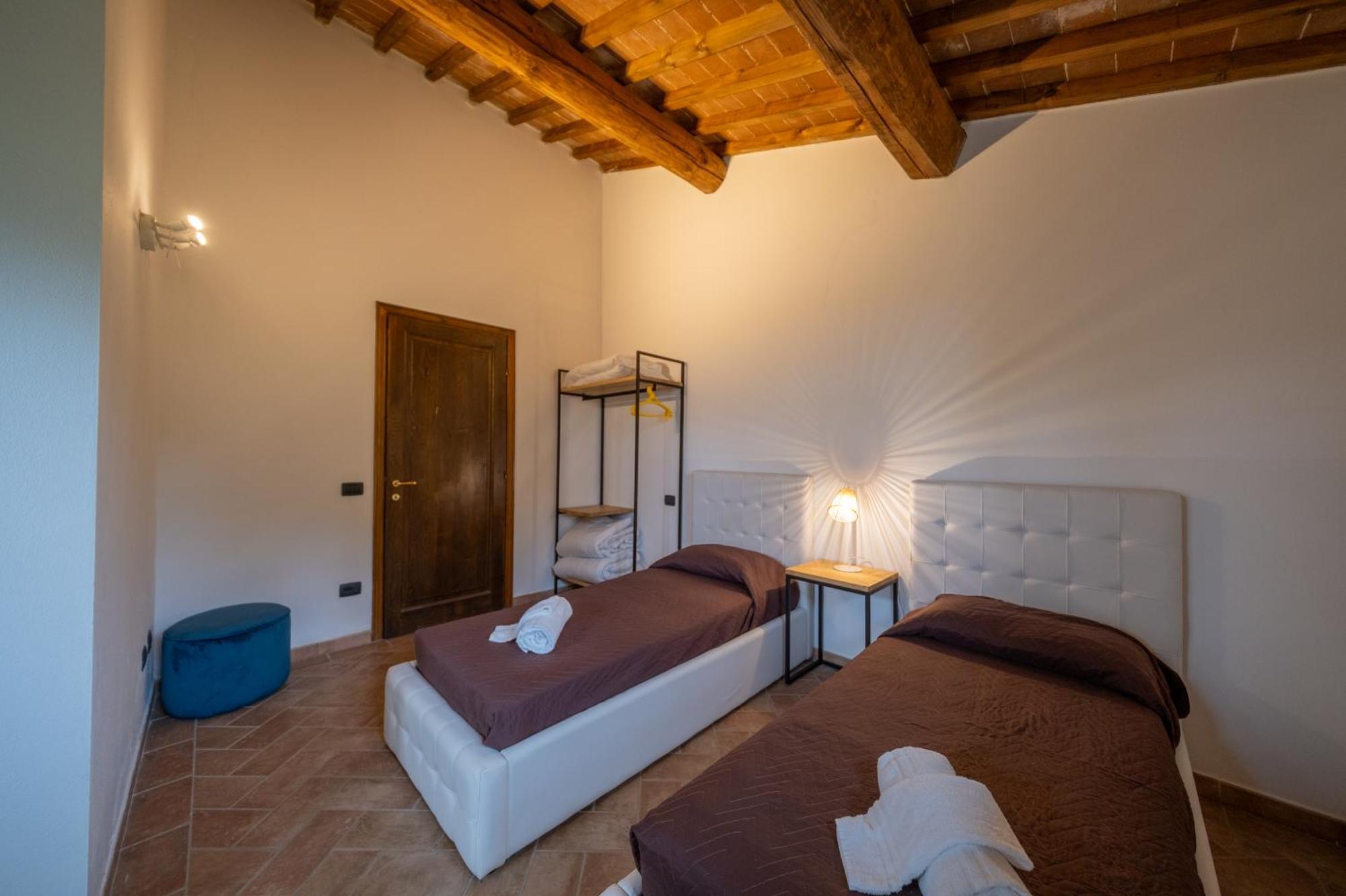 San Ruffino Apartments Lari Exteriör bild