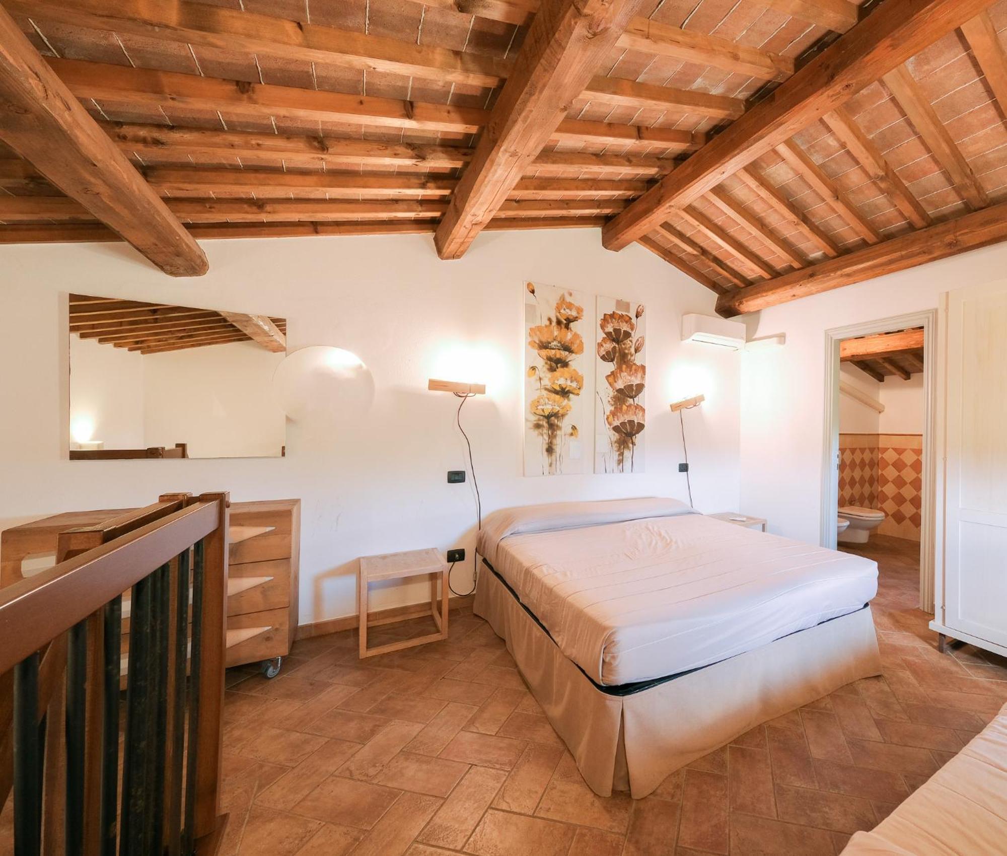San Ruffino Apartments Lari Exteriör bild