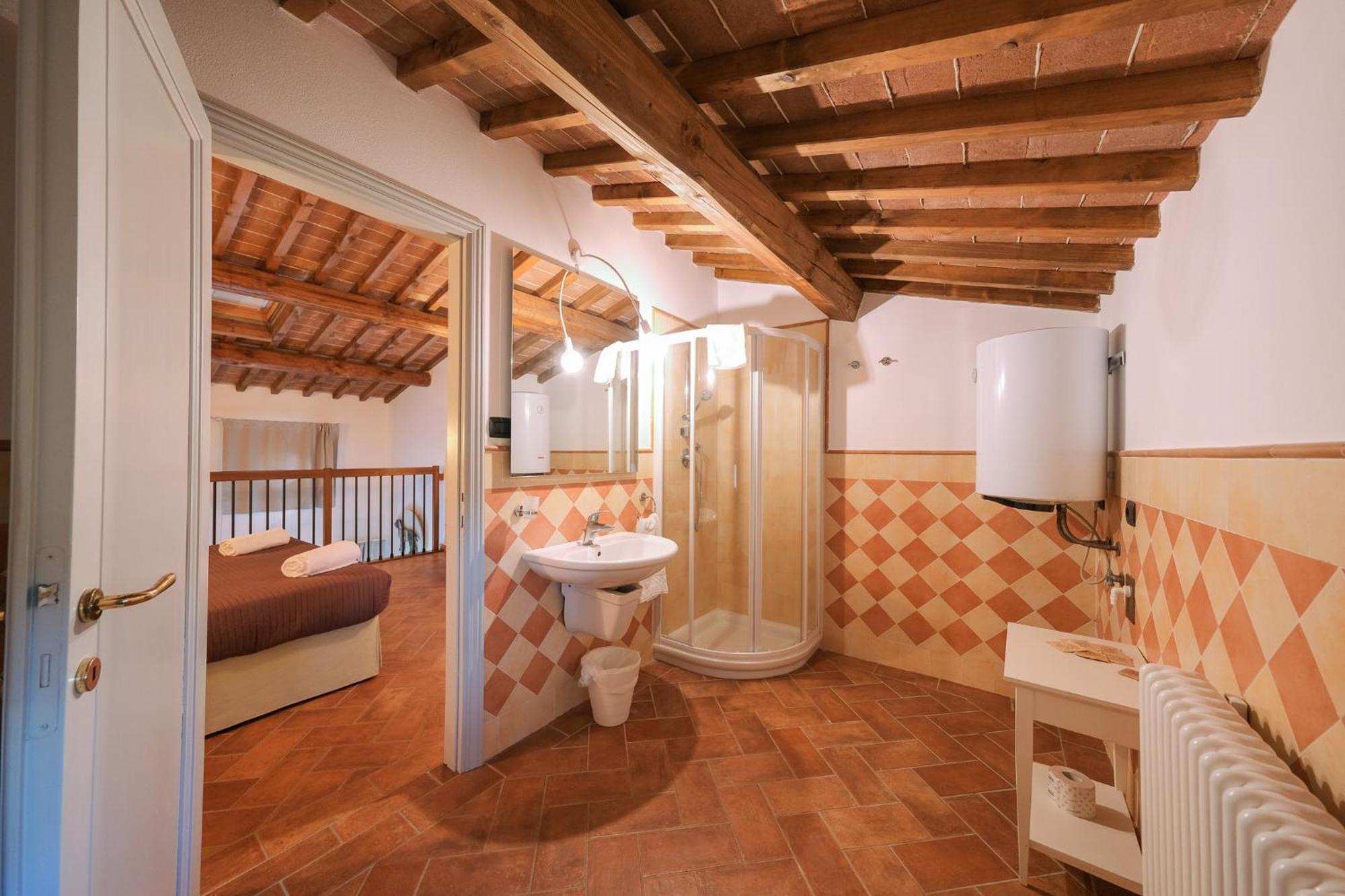 San Ruffino Apartments Lari Exteriör bild