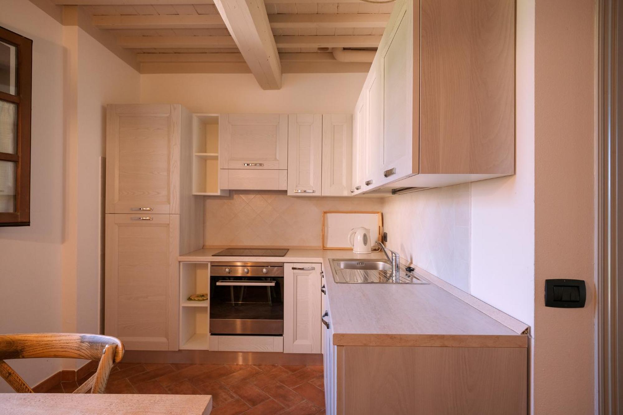 San Ruffino Apartments Lari Exteriör bild