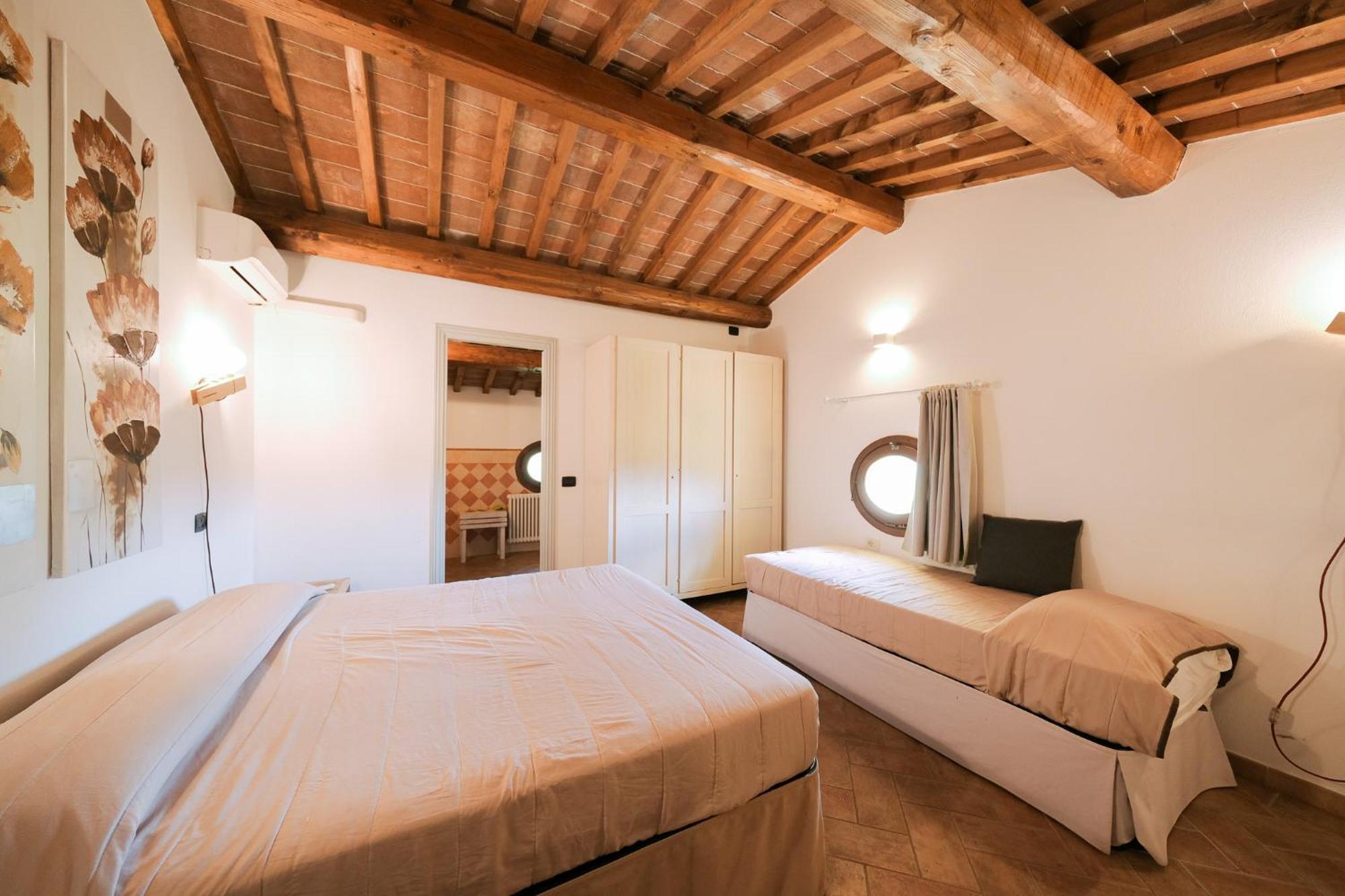 San Ruffino Apartments Lari Exteriör bild